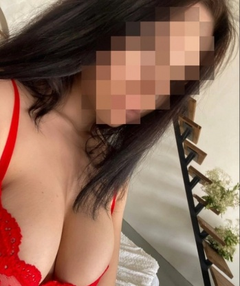 Ина, 22